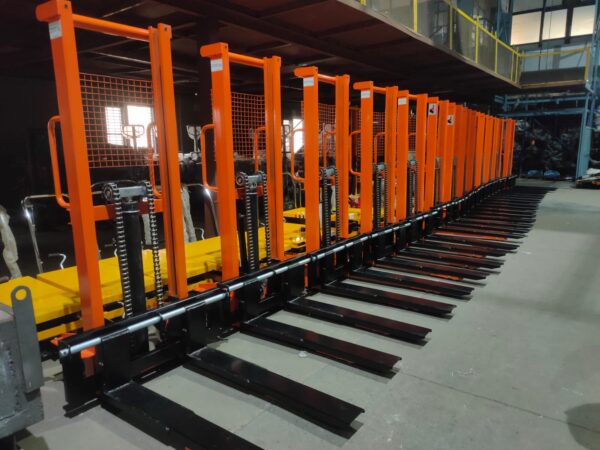 Manual Stacker - 2016 P - Image 9