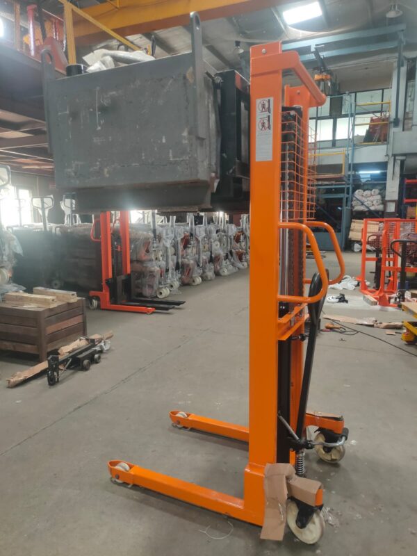 Manual Stacker - 2016 P - Image 8