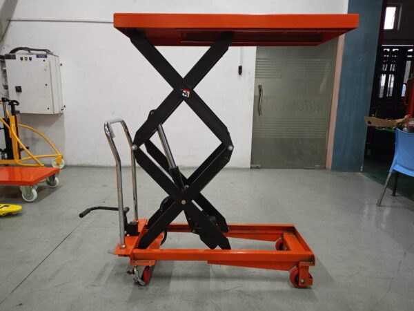 Scissor lift Table in Ghaziabad & Noida