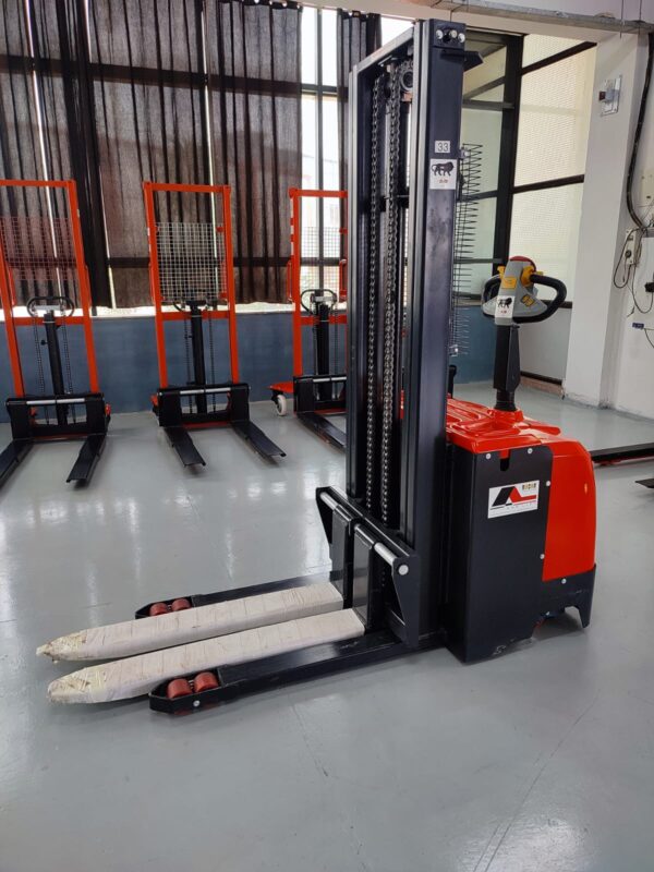 Fully Electric 1530 (Pedestal) - Image 8