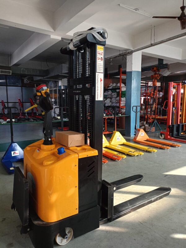 Fully Electric 2030 (Pedestal)